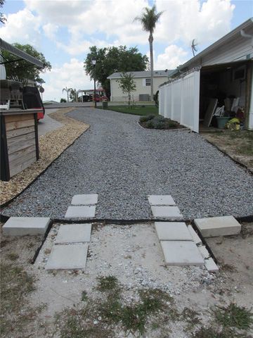 16 SADDLEBAG TRAIL S, Lake Wales, FL 33898