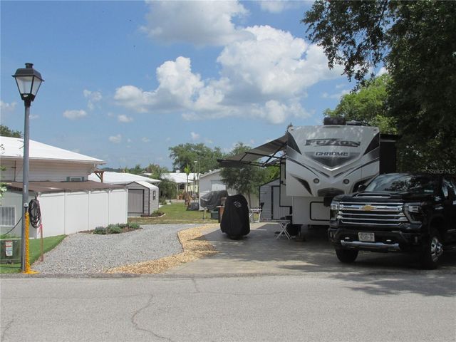 16 SADDLEBAG TRAIL S, Lake Wales, FL 33898