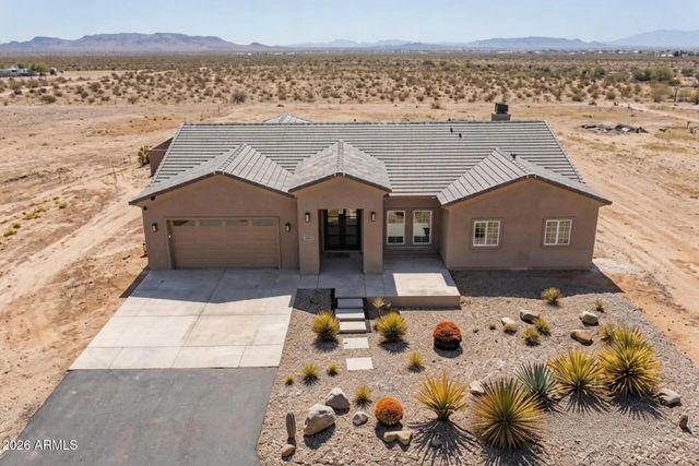 37289 W HILTON Avenue, Tonopah, AZ 85354