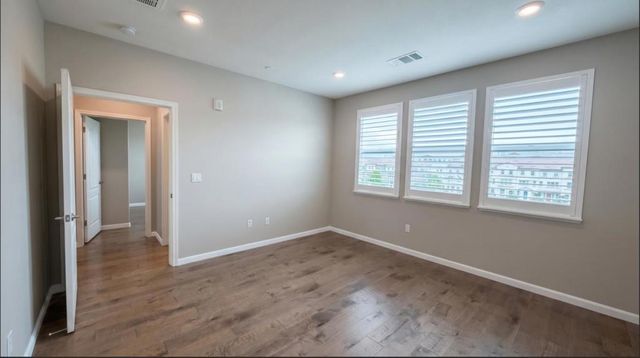 517 Clover Circle, Milpitas, CA 95035