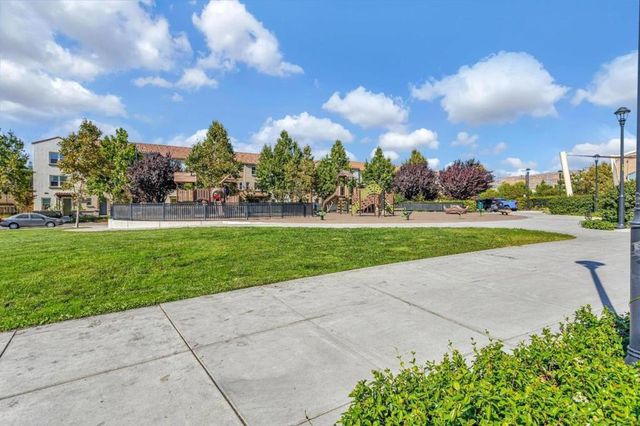 517 Clover Circle, Milpitas, CA 95035