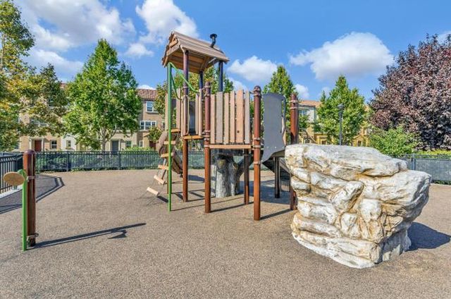 517 Clover Circle, Milpitas, CA 95035