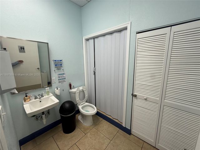 14223 SW 42nd St 27, Miami, FL 33175