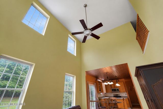 26 Summerhill Avenue, Jackson, NJ 08527