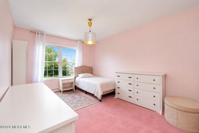 26 Summerhill Avenue, Jackson, NJ 08527
