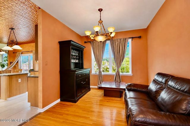 26 Summerhill Avenue, Jackson, NJ 08527