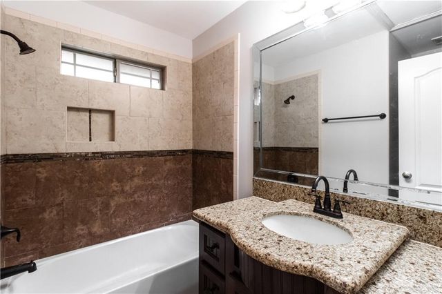 4616 Xanthisma Avenue, Mcallen, TX 78504