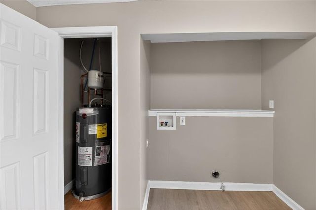 7412 E 57th Street, Kansas City, MO 64129