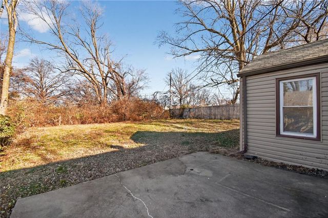 7412 E 57th Street, Kansas City, MO 64129