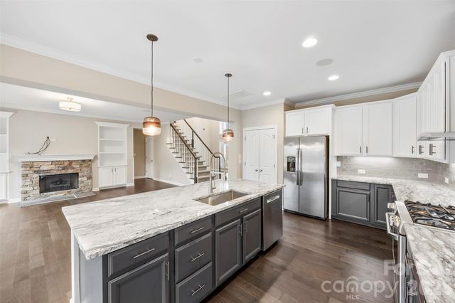 2401 Twinberry Lane, Waxhaw, NC 28173