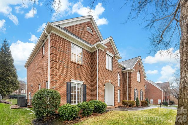 2401 Twinberry Lane, Waxhaw, NC 28173
