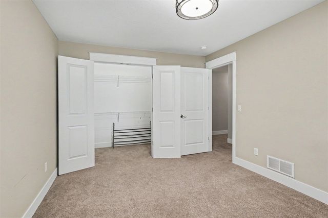 9592 Bluff Lake Street, Zeeland, MI 49464