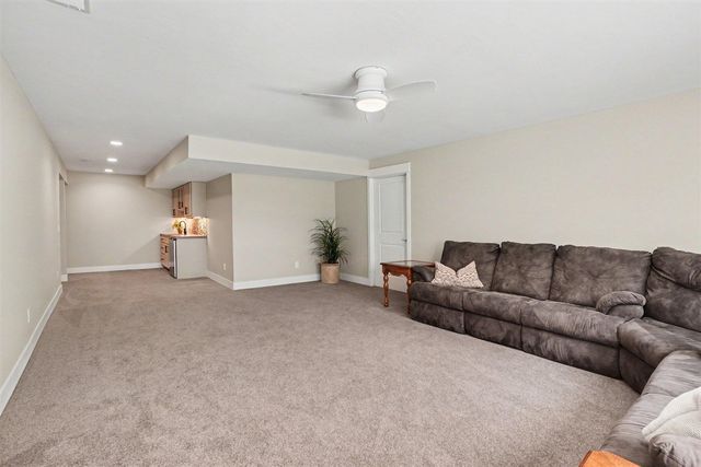 9592 Bluff Lake Street, Zeeland, MI 49464