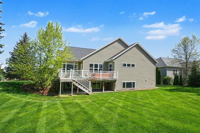 9592 Bluff Lake Street, Zeeland, MI 49464