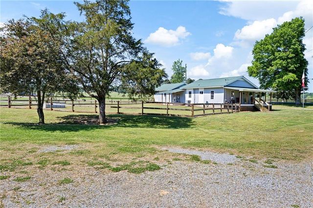 248 Erwin Road SE, Adairsville, GA 30103