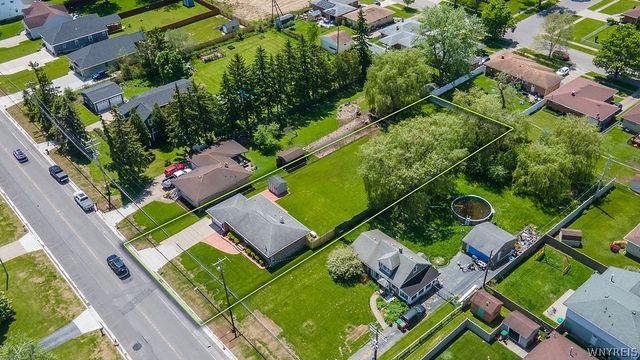 638 Borden Road, Cheektowaga, NY 14227