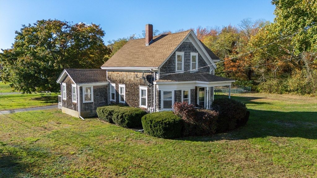 194 Hortonville Rd, Swansea, MA 02777