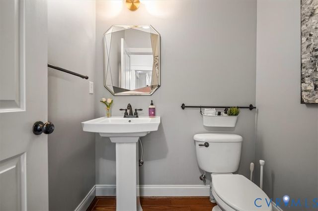 3718 Wivenhall Dr, Midlothian, VA 23112