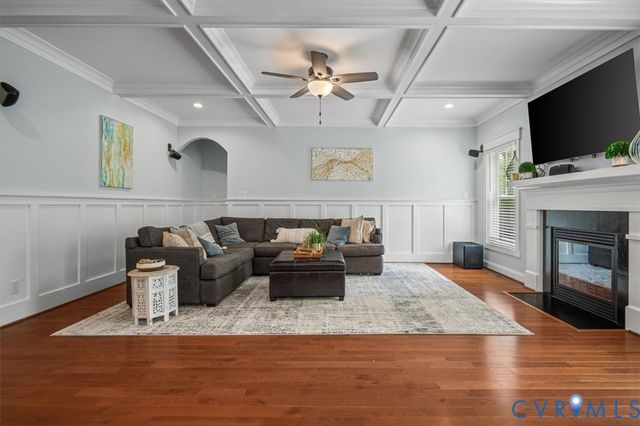 3718 Wivenhall Dr, Midlothian, VA 23112