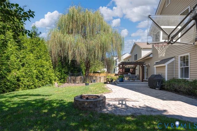 3718 Wivenhall Dr, Midlothian, VA 23112