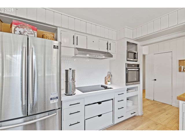 53856 BIG CREEK Rd, Myrtle Point, OR 97458