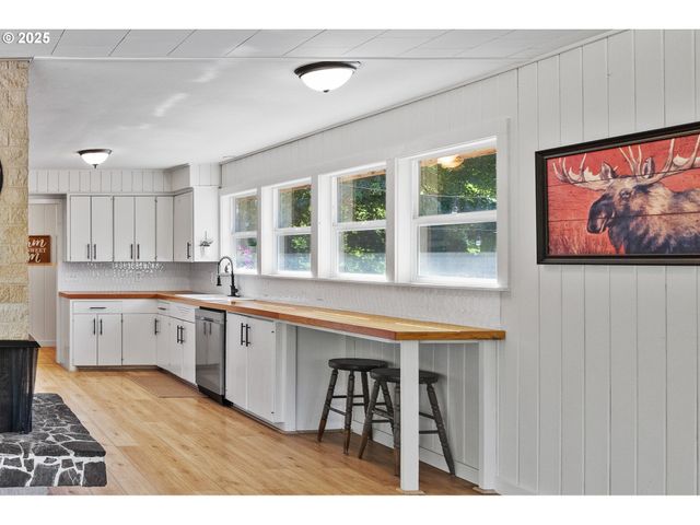 53856 BIG CREEK Rd, Myrtle Point, OR 97458