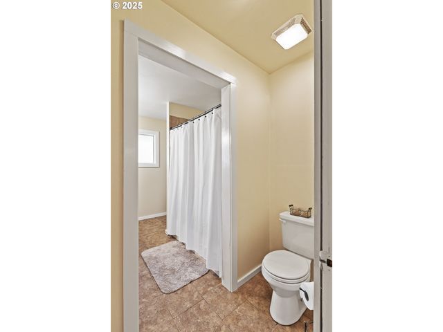 53856 BIG CREEK Rd, Myrtle Point, OR 97458