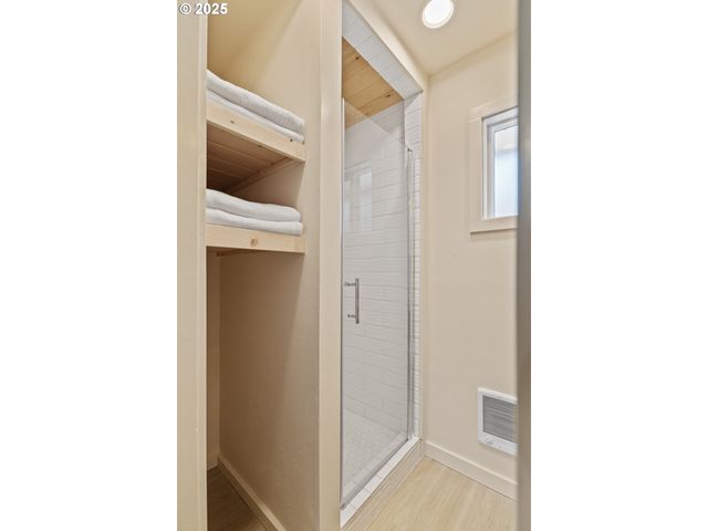 53856 BIG CREEK Rd, Myrtle Point, OR 97458