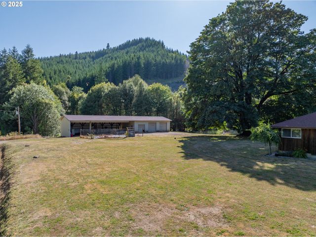53856 BIG CREEK Rd, Myrtle Point, OR 97458