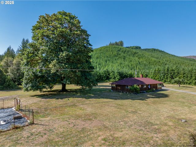 53856 BIG CREEK Rd, Myrtle Point, OR 97458