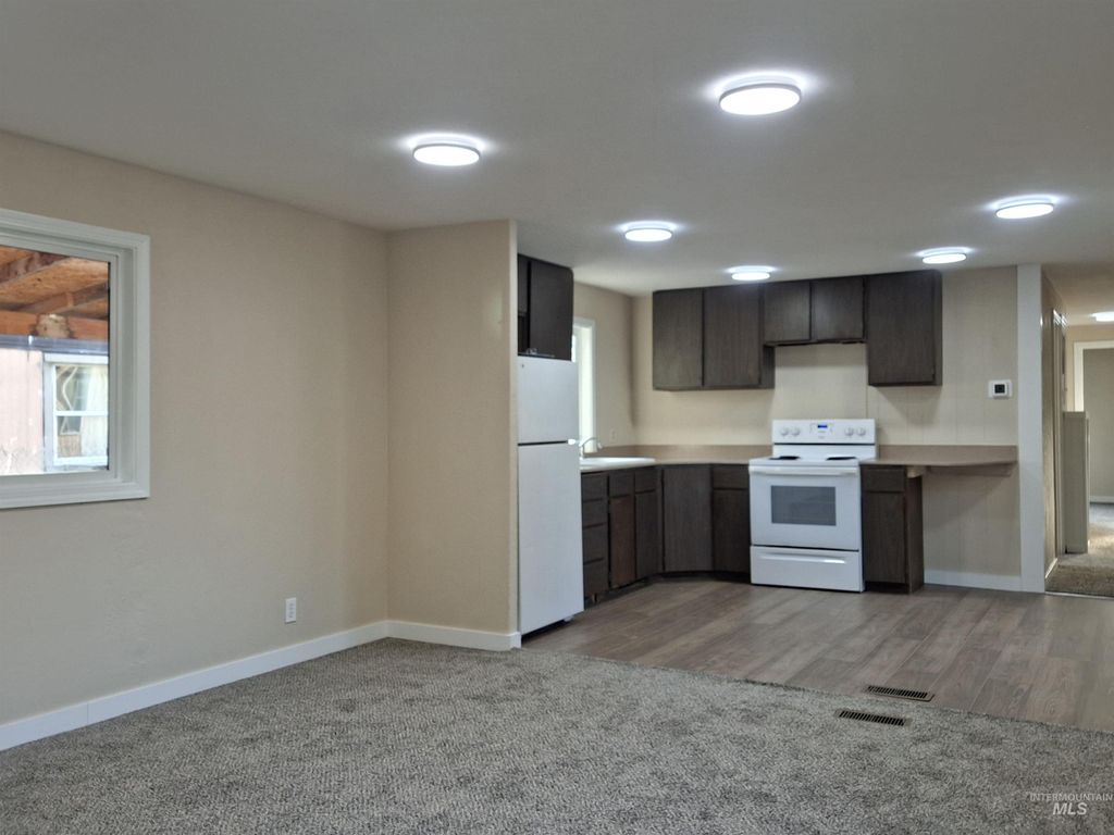 16581 N White Pine St 102, Nampa, ID 83651 photo 3