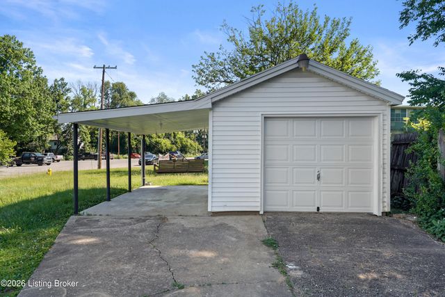 1719 Nobel Pl, Louisville, KY 40216
