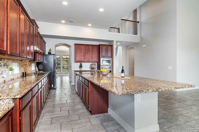 1705 fall, New Braunfels, TX 78130