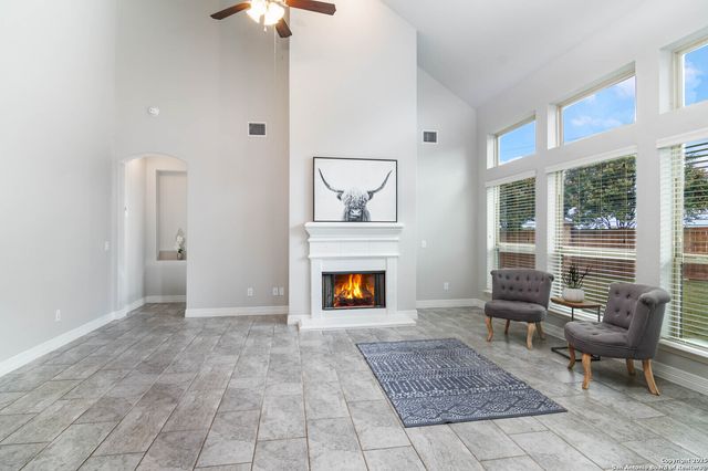 1705 fall, New Braunfels, TX 78130