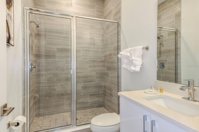 2013 OAK CREEK LOOP, Davenport, FL 33837