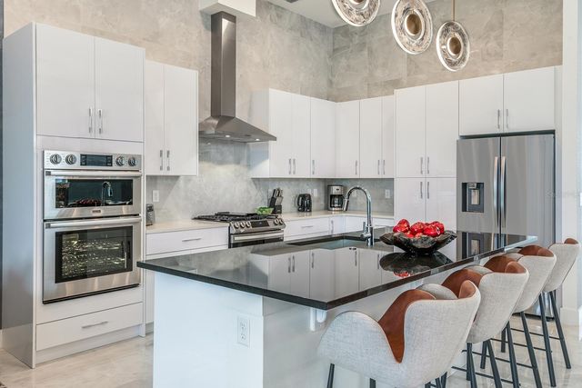 2013 OAK CREEK LOOP, Davenport, FL 33837