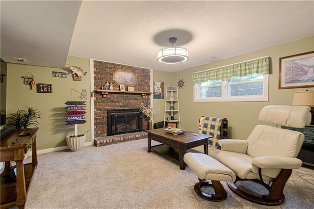 204 S Brittany Drive, Olathe, KS 66061