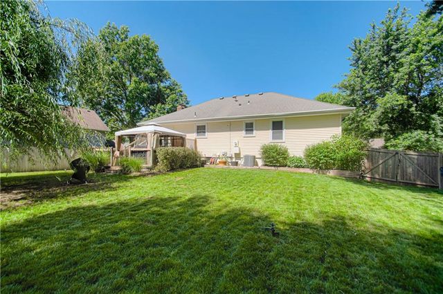 204 S Brittany Drive, Olathe, KS 66061