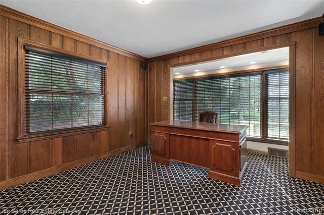 130 Merriweather Road, Grosse Pointe Farms, MI 48236