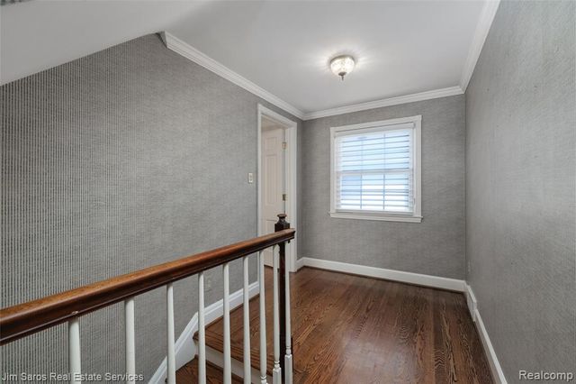 130 Merriweather Road, Grosse Pointe Farms, MI 48236