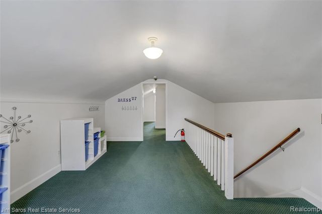 130 Merriweather Road, Grosse Pointe Farms, MI 48236