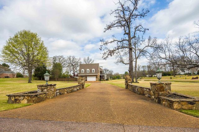 1245 AUBURN WOODS DR, Unincorporated, TN 38017