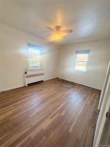 896 School Drive, North Baldwin, NY 11510