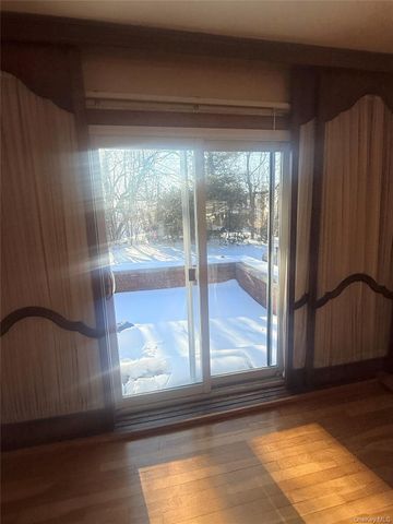 896 School Drive, North Baldwin, NY 11510