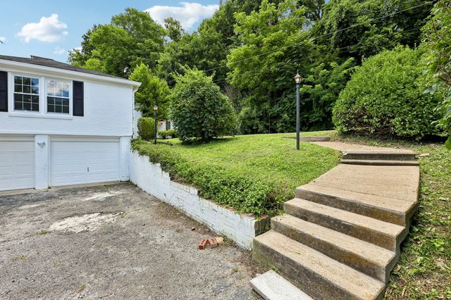 114 Fairview Dr, Mount Pleasant, TN 38474