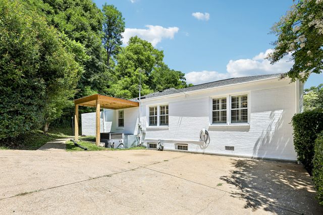 114 Fairview Dr, Mount Pleasant, TN 38474