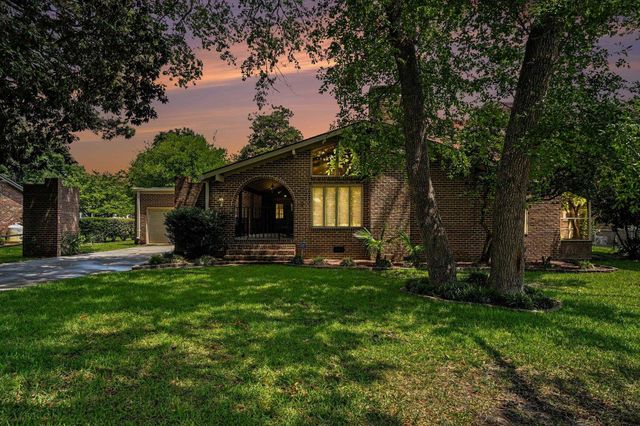 7608 Kingswood Dr., Myrtle Beach, SC 29572