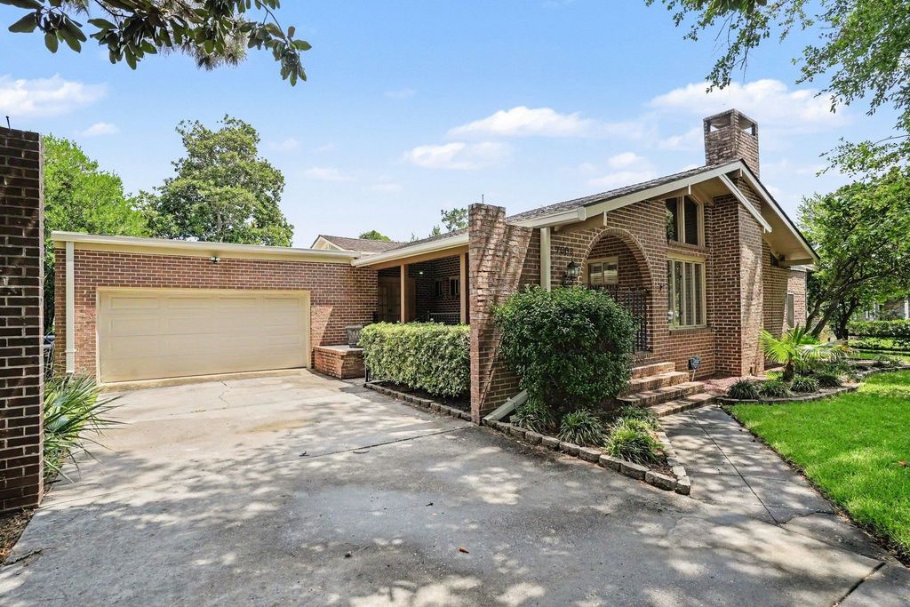 7608 Kingswood Dr., Myrtle Beach, SC 29572