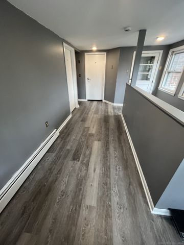 8 Burnham Street 2A, Plymouth, CT 06786