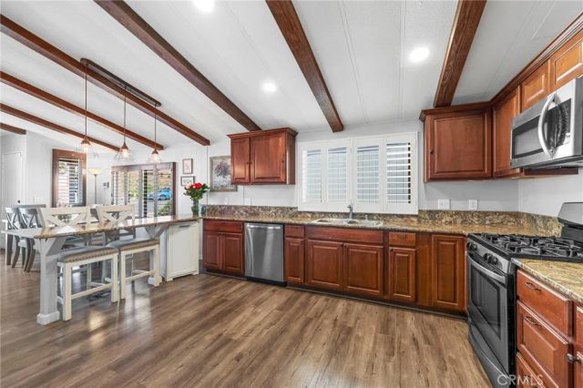 34164 Harrow Hill Road, Wildomar, CA 92595